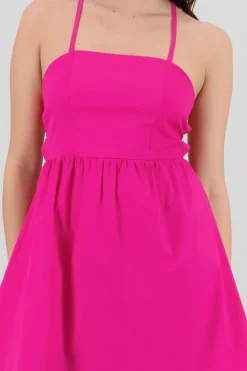 Mini vestido detalle amarre espalda