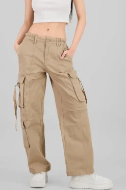 Pantalón cargo con jaretas