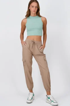 Pantalón Cargo Monocolor Bolsas