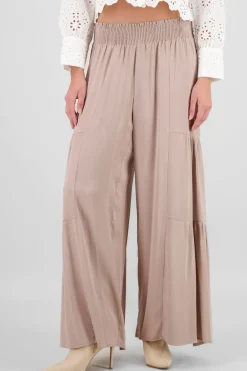 Pantalon amplio cortes detalle smock