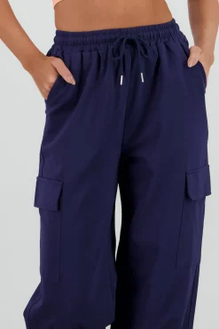 Pantalon amplio detalle franja