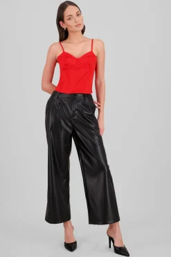 Pantalon amplio efecto piel