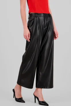 Pantalon amplio efecto piel