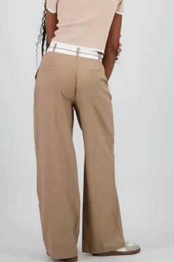 Pantalon con pretina contraste