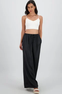 Pantalon fluido detalle jareta