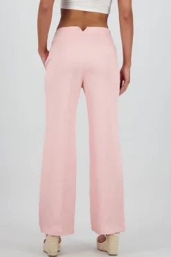 Pantalon fluido detalle pinzas