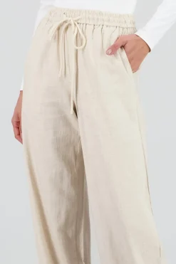 Pantalon recto liso detalle resorte jareta