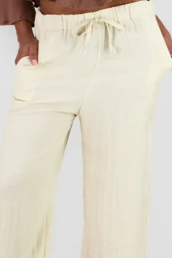 Pantalon recto liso detalle textura jareta