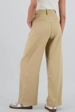 Pantalon wide leg detalle pretina