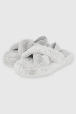 Pantufla cozy cruzada slingback