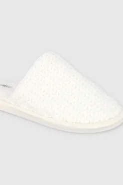 Pantufla mula tejida