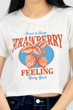 Playera crop estampado fresas