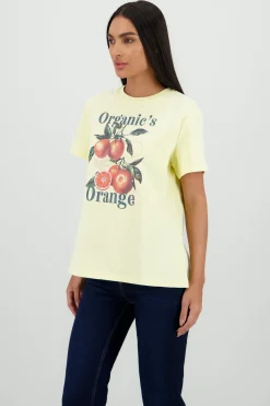 Playera manga corta oversize estampado naranjas