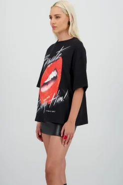 Playera over labios bratz