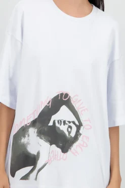 Playera Troye Sivan estampado frente espalda