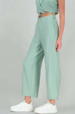 Pnatalon sastreado corto