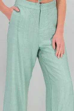 Pnatalon sastreado corto