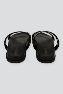 Sandalia dos tiras eyelets grandes