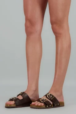 Sandalia dos tiras hebillas redondas