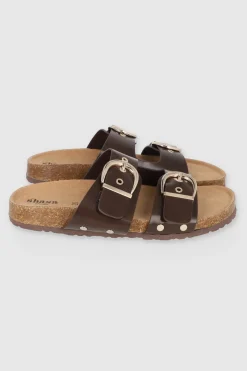 Sandalia dos tiras hebillas redondas