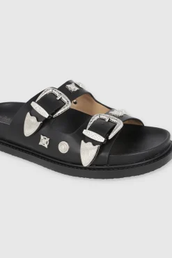 Sandalia dos tiras hebillas vaqueras