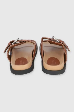 Sandalia dos tiras puffy hebillas