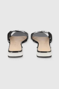 Sandalia entrelazada charol