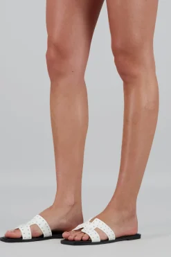 Sandalia greca aplicación studs