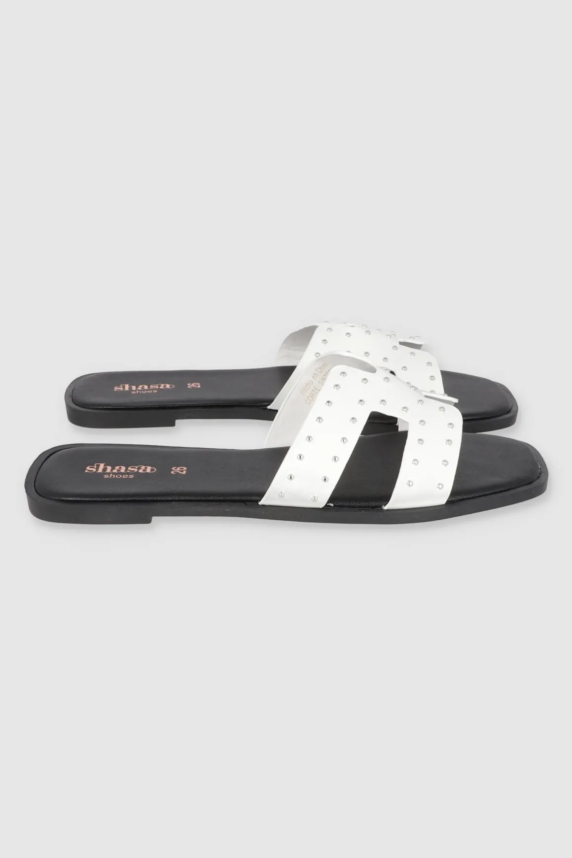 Sandalia greca aplicación studs