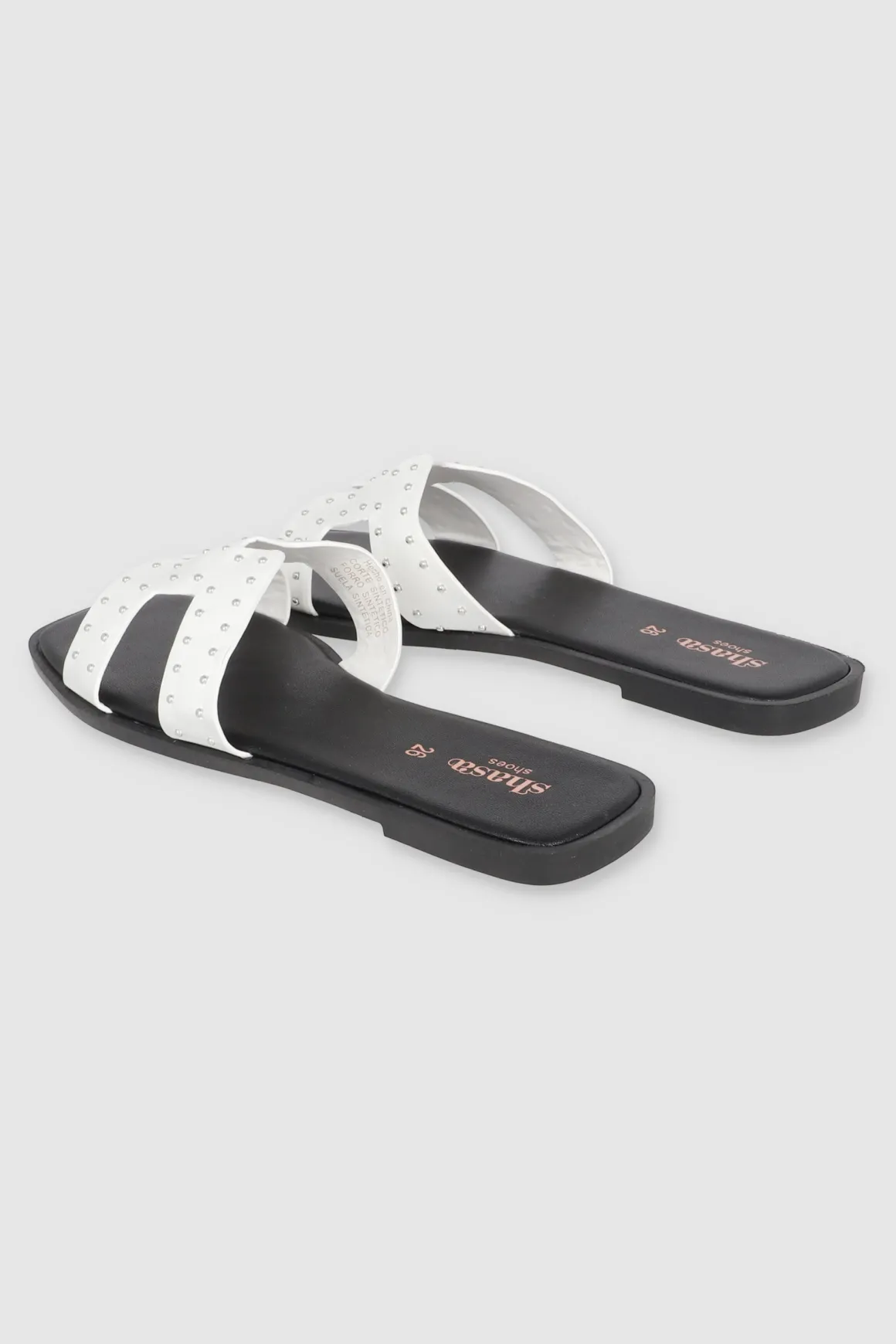 Sandalia greca aplicación studs