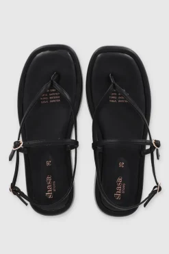 Sandalia plataforma tiras delgadas pata de gallo