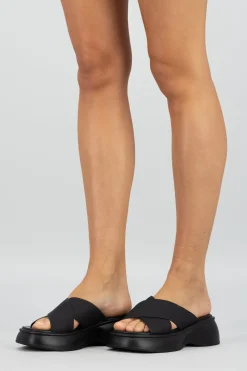 Sandalia suela ancha tiras cruzadas