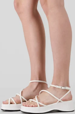 Sandalia suela chunky tiras