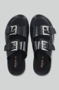 Sandalia suela dentada dos tiras hebillas