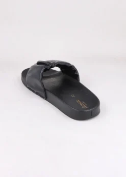 Sandalias slide cinta corrugada