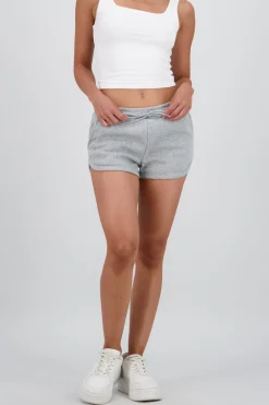 Short corto con afelpado adentro