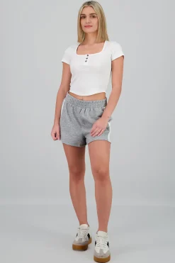 Short corto detalle contraste laterales