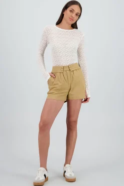 Short corto detalle pretina