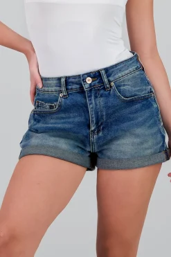 Short denim con dobladillo