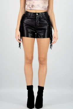 Short efecto piel detalle flecos