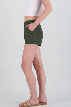 Shorts cortos con bolsas lisos