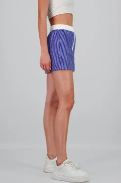 Shorts de rayas tipo boxers con contraste