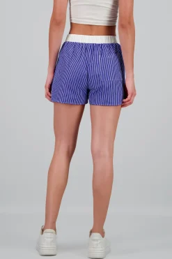 Shorts de rayas tipo boxers con contraste