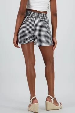 Shorts rectos detalle cuadros