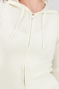 Sueter con cierre y gorro liso