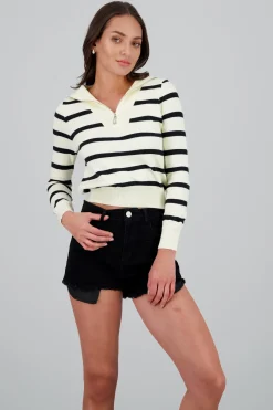 Sueter con rayas y medio cierre