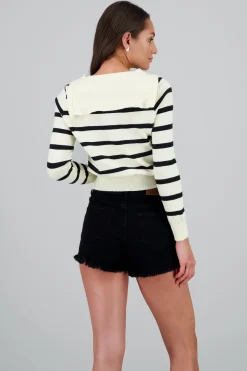 Sueter con rayas y medio cierre