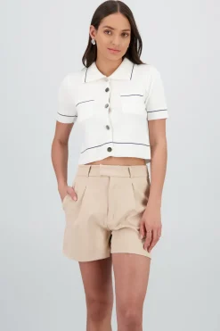 Sueter cuello camisero detalle linea