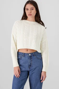 Suéter corto tejido trenzado