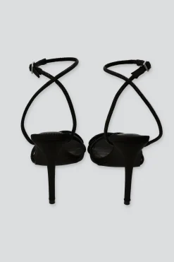 Tacón cuadrad tiras brillos mono color